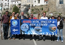 Il Centro di Cultura del Mare lancia progetto per la pulizia del golfo