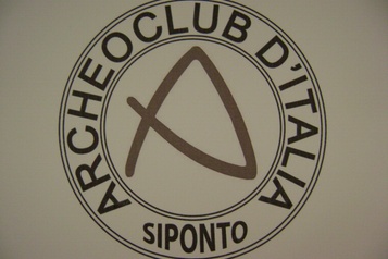 L'ARCHEOCLUB APRE LA SUA SEDE A SIPONTO