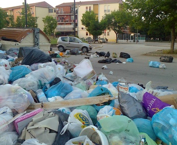 DA CERIGNOLA E MANFREDONIA CAMION E SPAZZINI PER FOGGIA