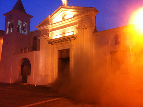 Mattinata, incendio nella Chiesa Santa Maria della Luce