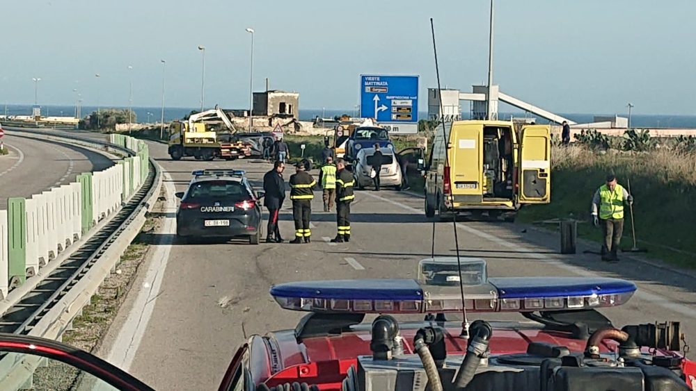 Manfredonia, incidente sulla SS89 per Mattinata: feriti