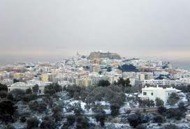 In Capitanata neve e ghiaccio anche oggi: domani scuole chiuse in molti centri