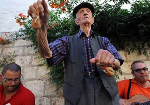 Trovata a Vieste la bara rubata dell'ultimo Cantore di Carpino