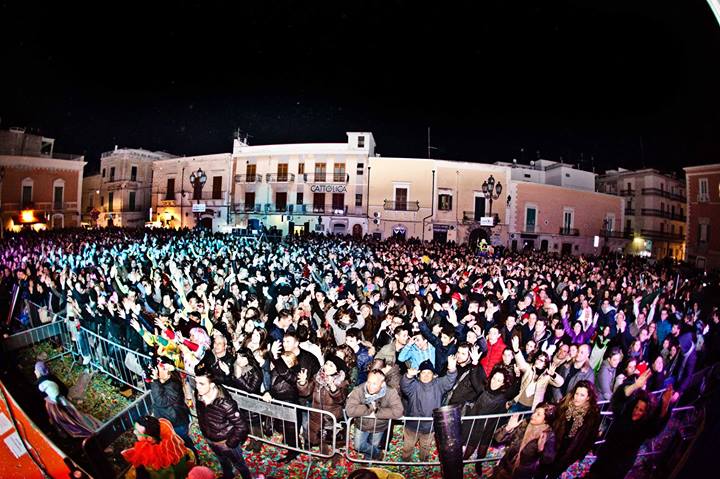 62° Carnevale di Manfredonia: “ilSipontinoShow – dieci anni insieme” per la “notte colorata”