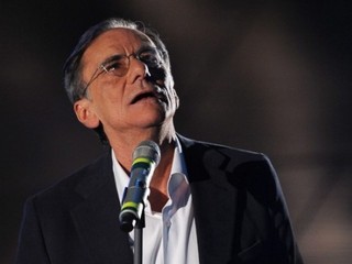 Roberto Vecchioni in concerto: il 24 giugno “Luci a Manfredonia