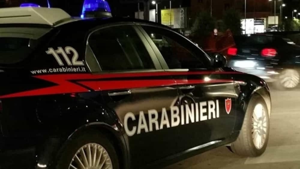 Manfredonia, arrestati dopo inseguimento per le vie della città. Denunciato 16enne