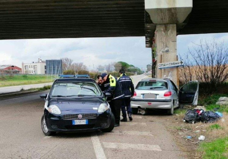 Incidente mortale alle porte di Foggia, la tragedia in via Manfredonia