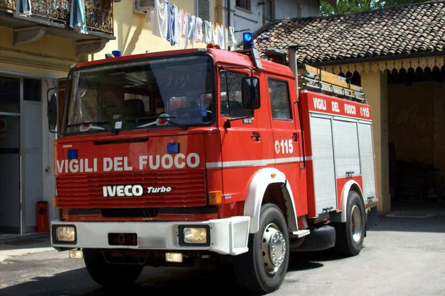 Manfredonia in fiamme auto di un dipendente comunale