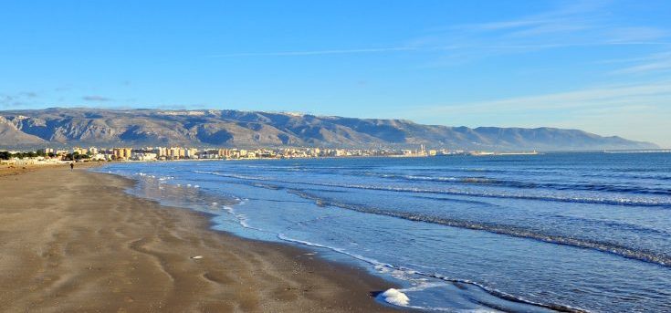 Puglia, operazione spiagge pulite: in arrivo 4 mln per i comuni costieri