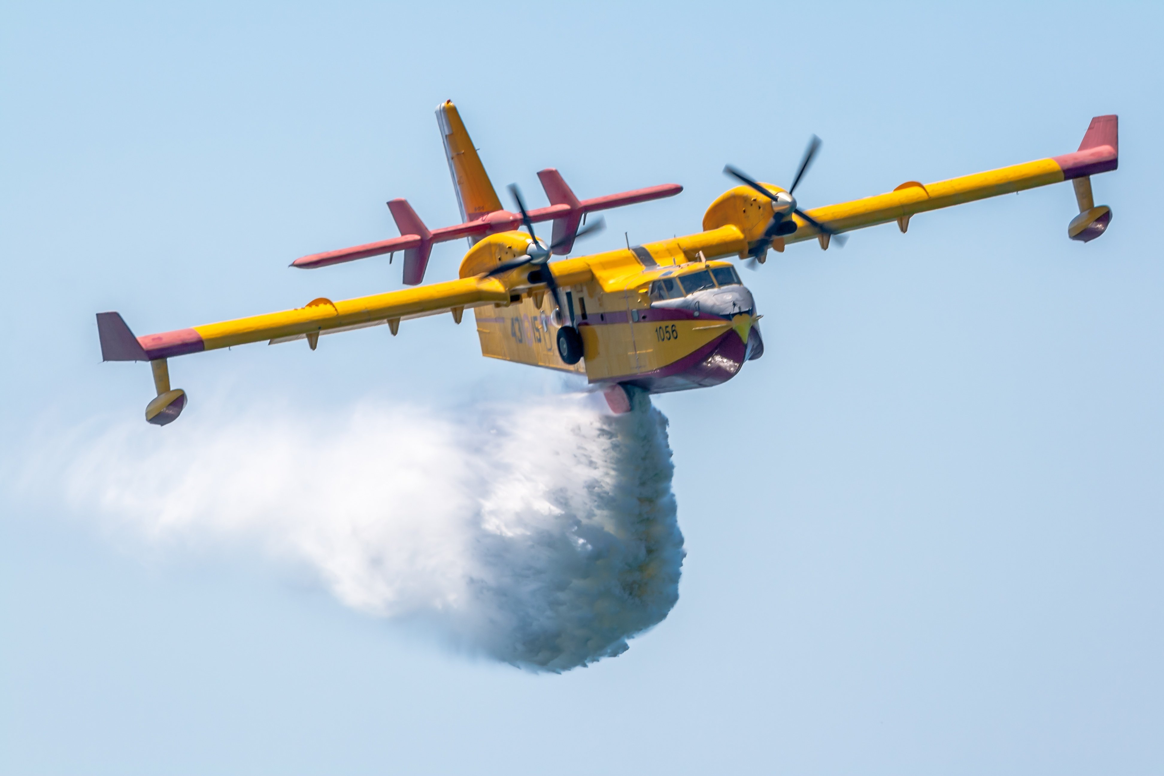 Gargano, incendio a Cagnano Varano