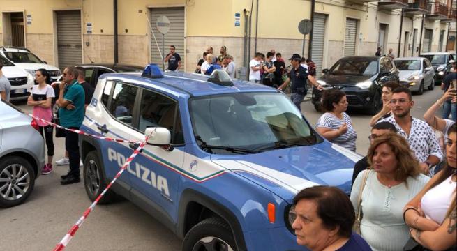 Borgo Mezzanone, ritrovate 12 carcasse di auto bruciate